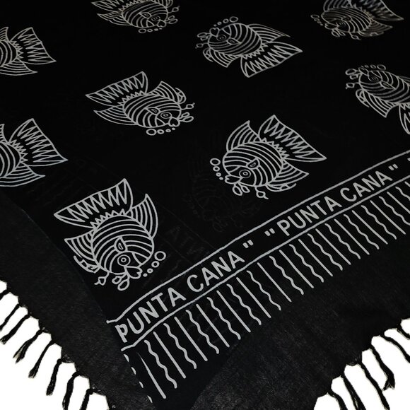 PUNTA CANA B&W WRAP with FISH MOTIF from DOMINICAN REPUBLIC--PERFECT BEACH VIBE - Picture 8 of 14